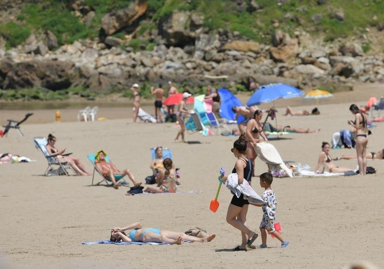 Las temperaturas máximas en Gipuzkoa rozan los 34 grados como anticipo de la primera ola de calor del año