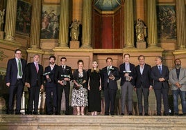 Premiados y autoridades..